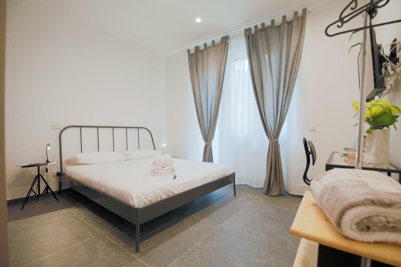 กวัตโตร บริกันติ Bed & Breakfast ซาแลร์โน ภายนอก รูปภาพ