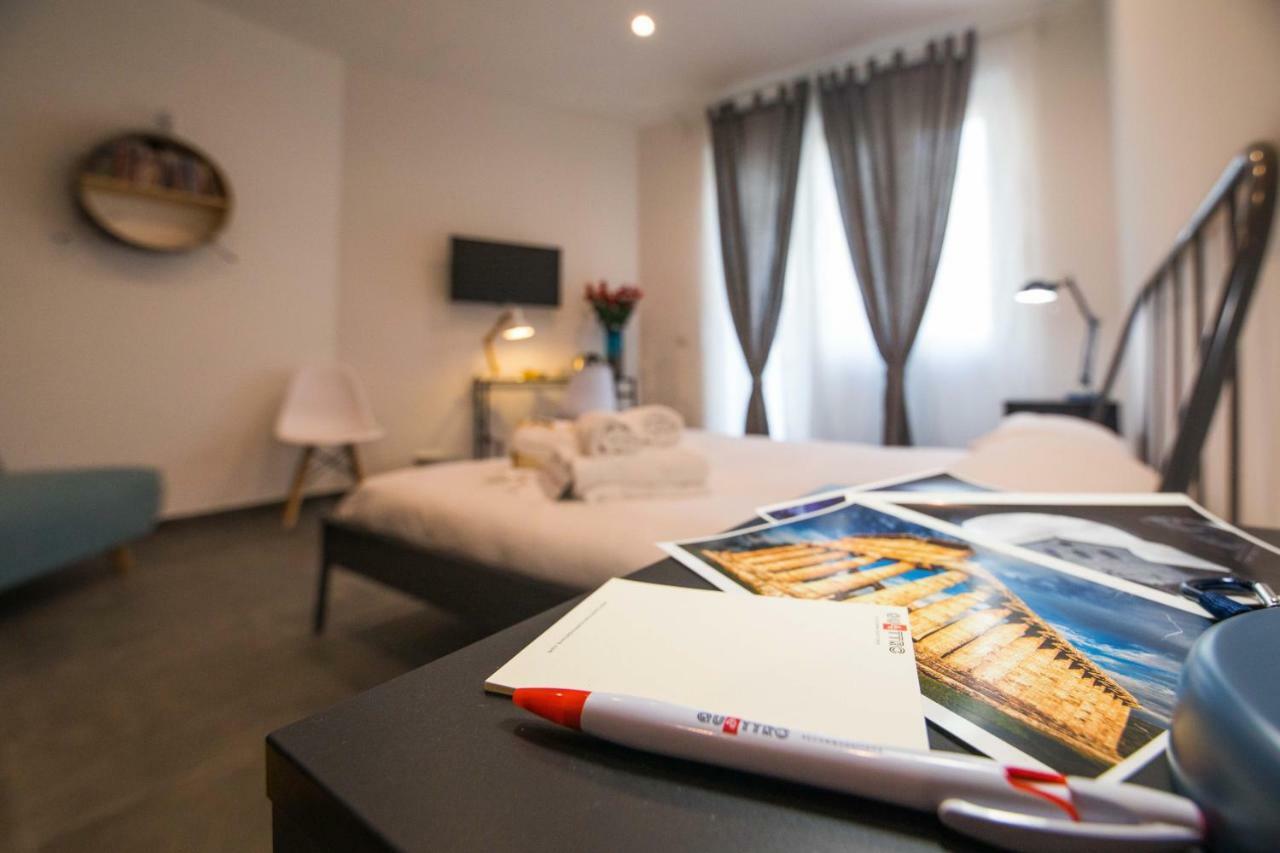 กวัตโตร บริกันติ Bed & Breakfast ซาแลร์โน ภายนอก รูปภาพ